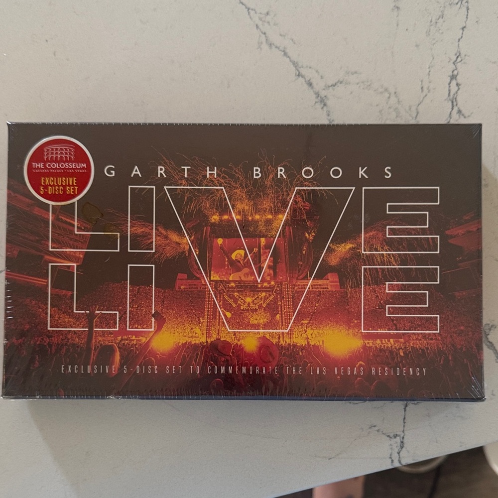 Garth Brooks LIVE 5-Disc Set - Red/Black Concert Box